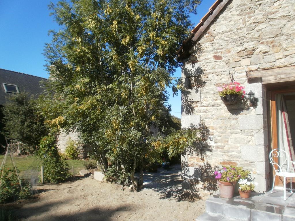 Gites Du Manoir Runan Экстерьер фото