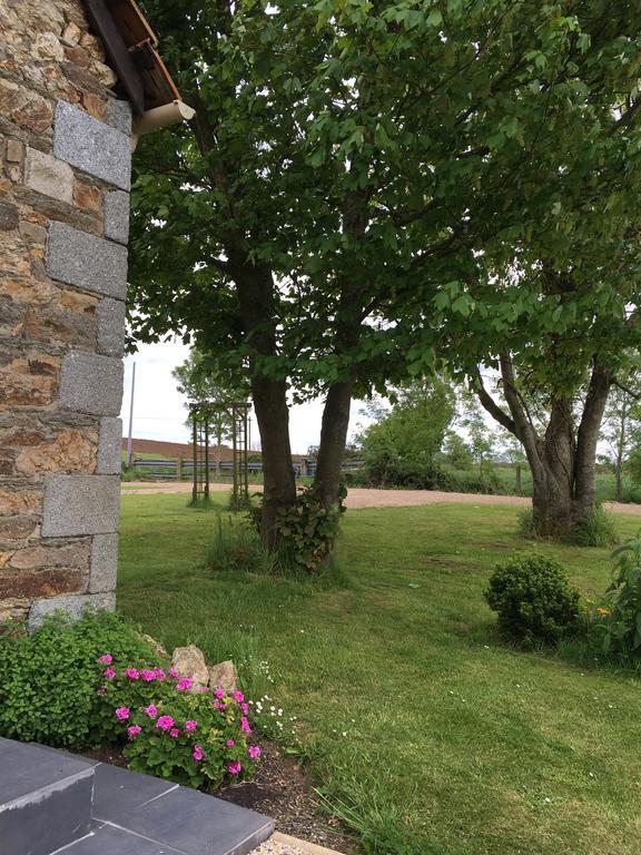 Gites Du Manoir Runan Экстерьер фото